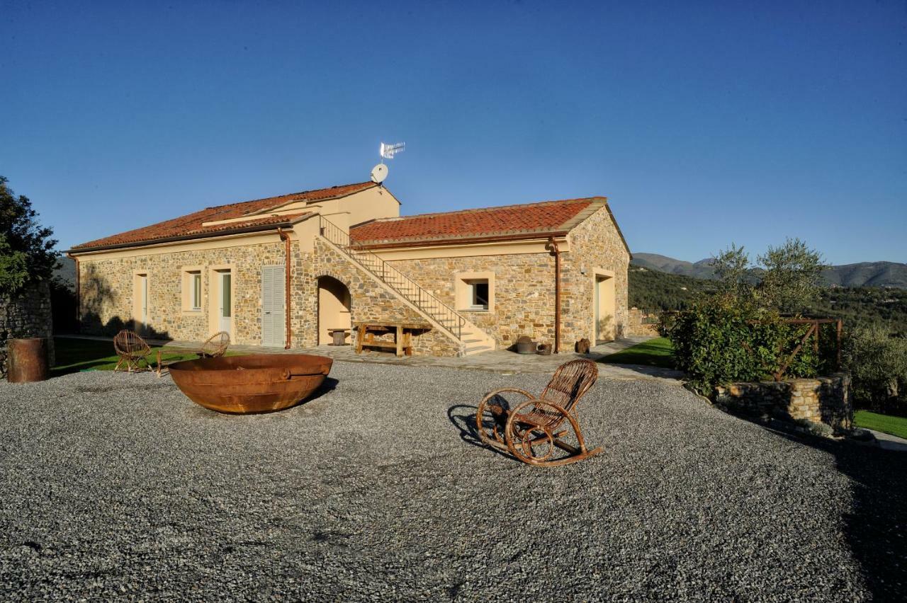 Almablanca Bed & Breakfast Garlenda Exterior photo